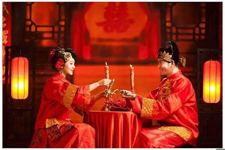 现代婚姻和传统婚姻