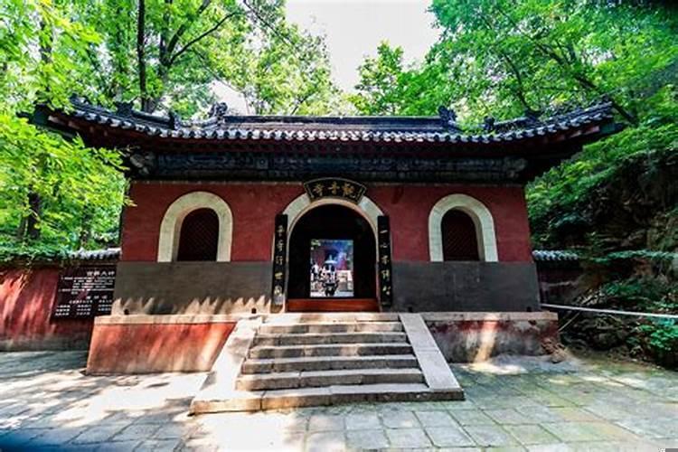北京什么寺求姻缘