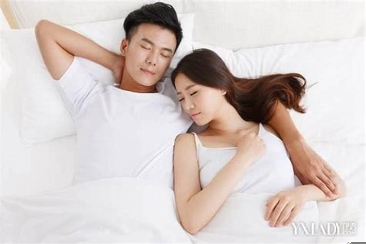 梦见抱着女朋友睡觉是什么意思