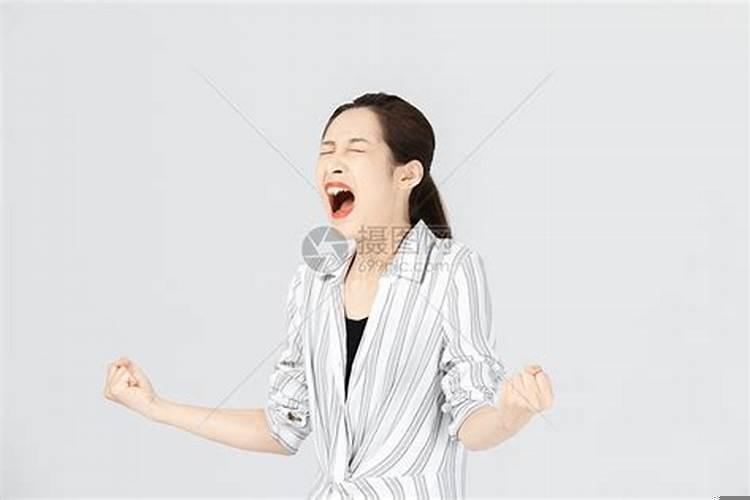 女生压力大该怎么发泄情绪