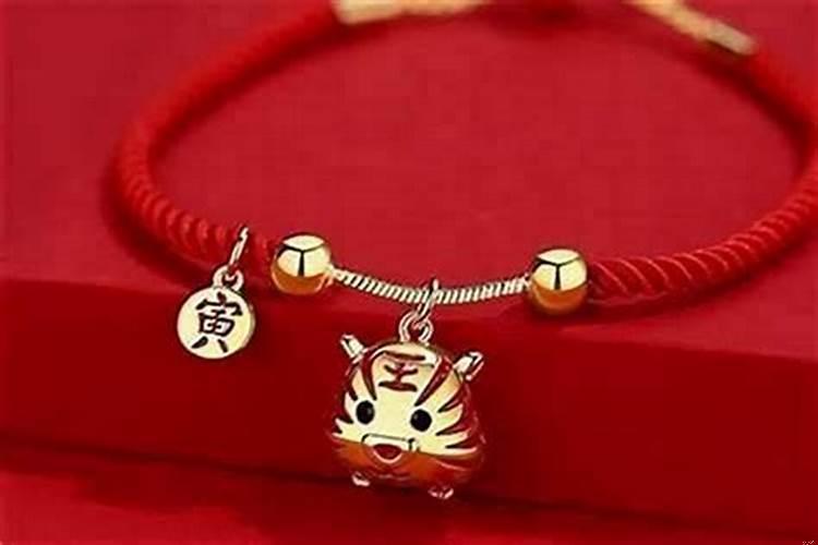 属虎的转运佩戴什么饰品