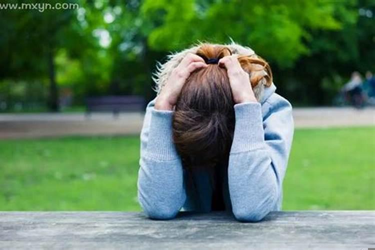 梦到小孩子死了自己大哭