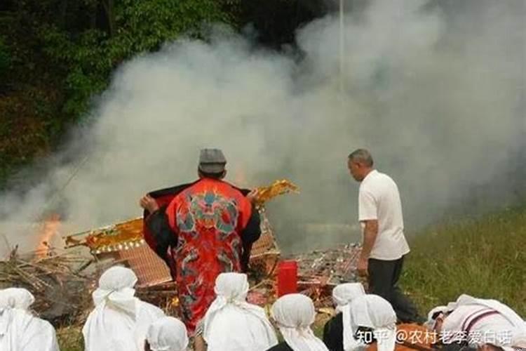 丧葬长孙要做什么