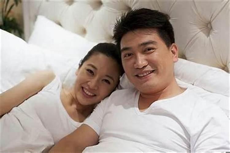 双子男对老婆