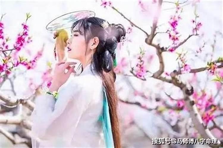 哪些八字的女人桃花旺