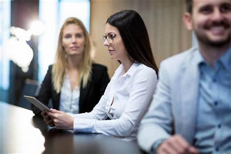 梦见以前同事是什么预示呢