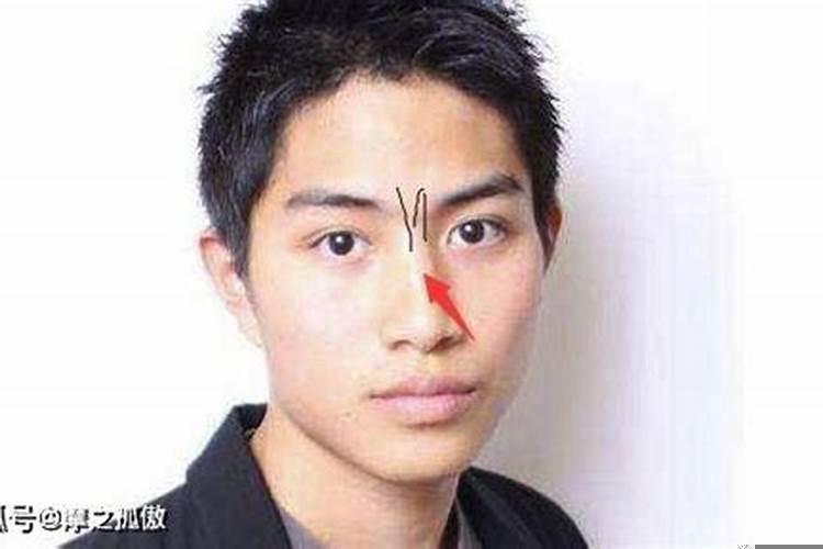 背地里使阴招的人