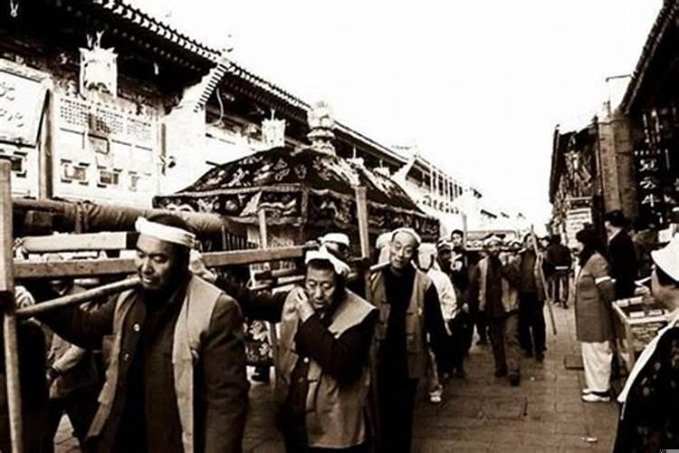 做梦梦见厕所是什么意思