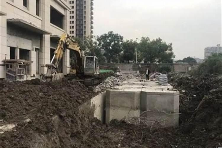 建衣冠冢什么意思