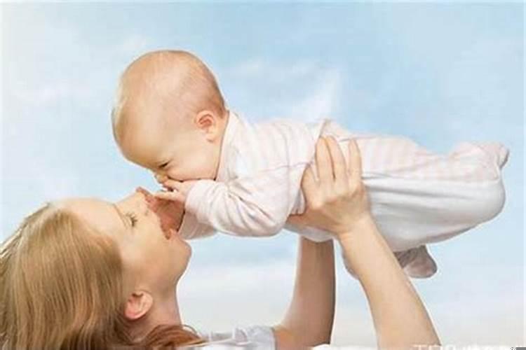 梦见亲吻小婴儿