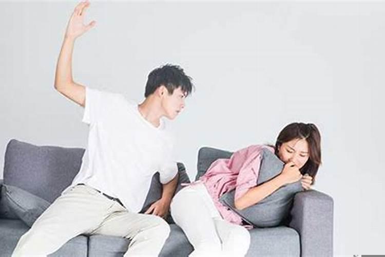 梦见媳妇出轨什么预兆离婚