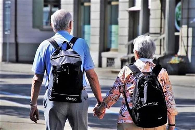 梦到外公外婆是什么意思