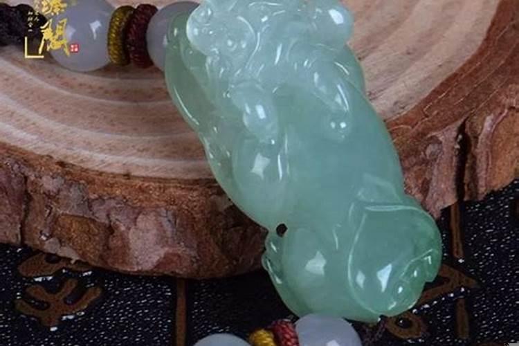 过年贴的灶王爷