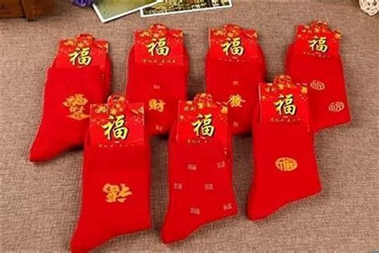 本命年什么穿红色的