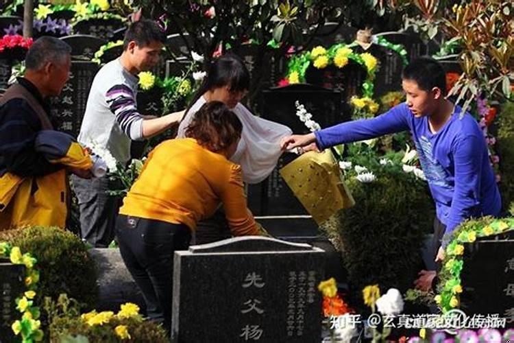 清明节可不可以修坟
