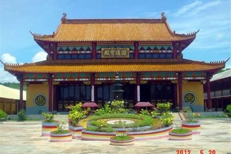 靠近寺庙的房子好不好