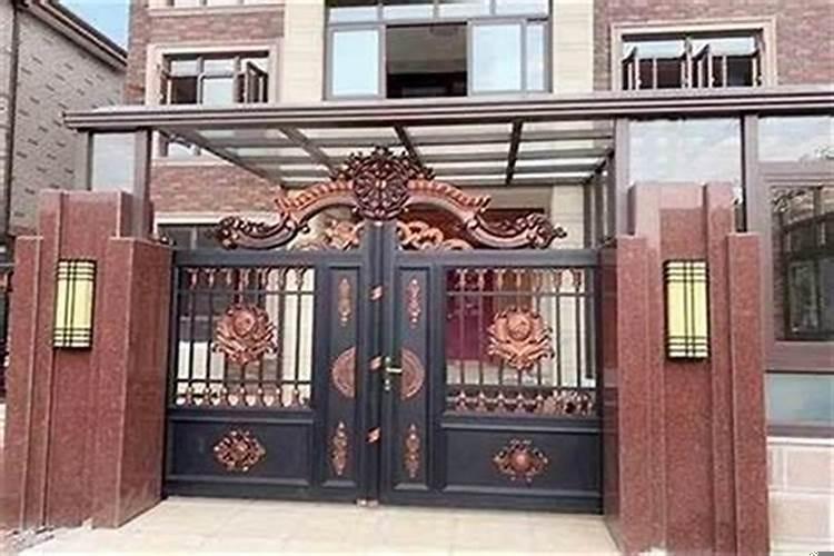 门边放什么招财