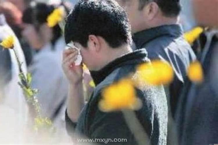孕妇梦见死去的奶奶什么意思