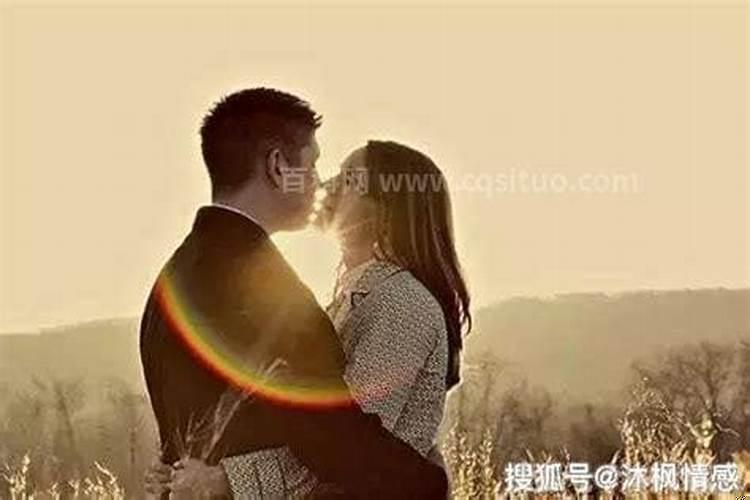 女人梦见蛇追自己是什么预兆