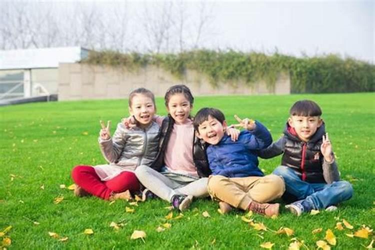现在幼儿园的孩子应该上什么兴趣班