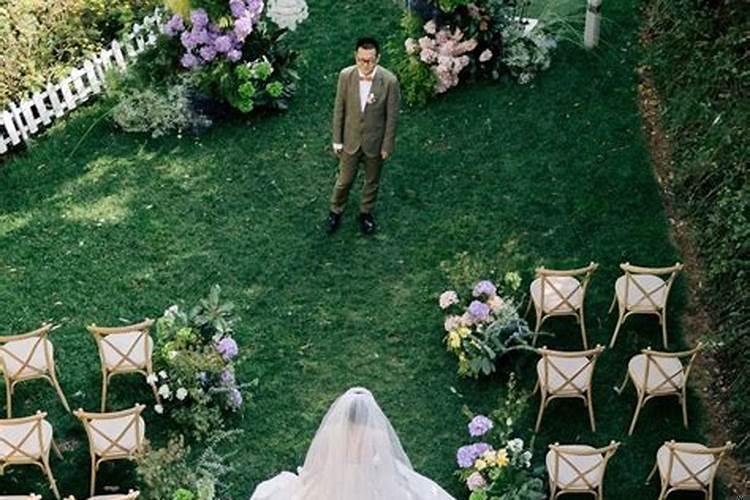 在家办婚礼要婚庆公司吗