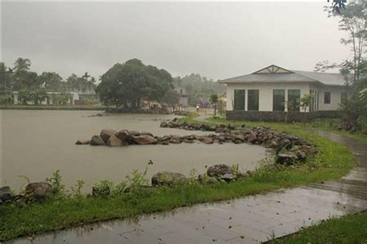 溪水边的房子风水