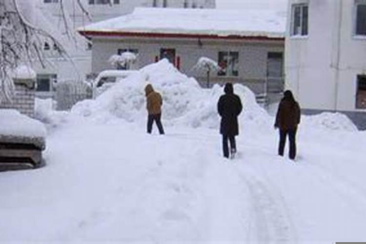 梦见下大雪是什么意思?