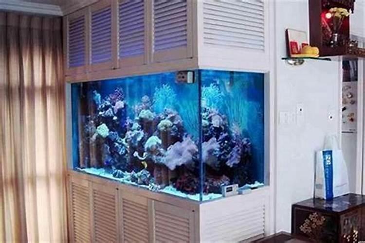 祭拜是三叩首还是四叩首