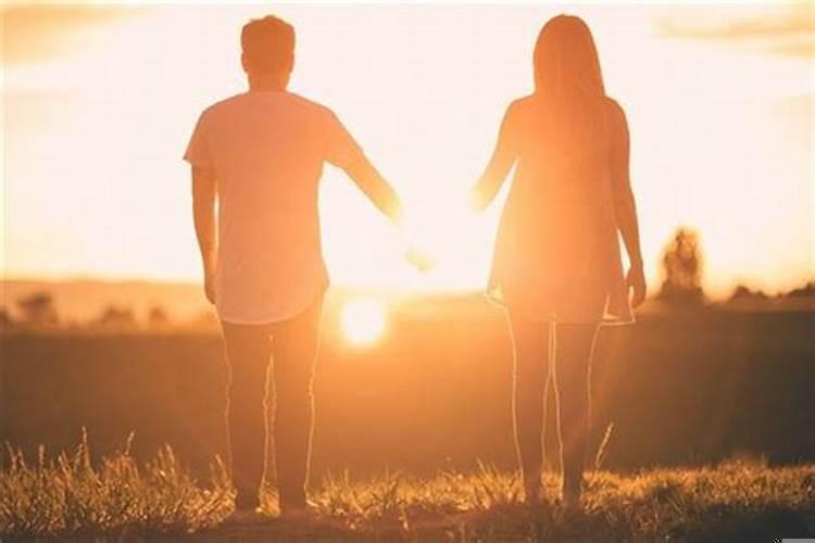 梦到和两个男人纠缠