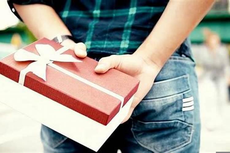 被表白后如何化解尴尬