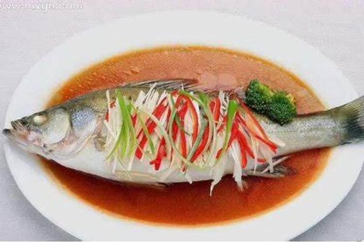 梦见做鱼吃什么预兆解梦