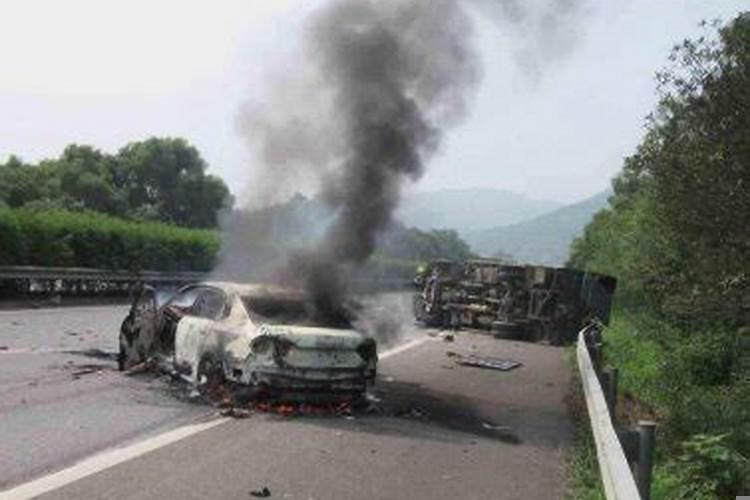 梦见发生车祸有什么预兆周公解梦？梦见出了车祸是什么意思