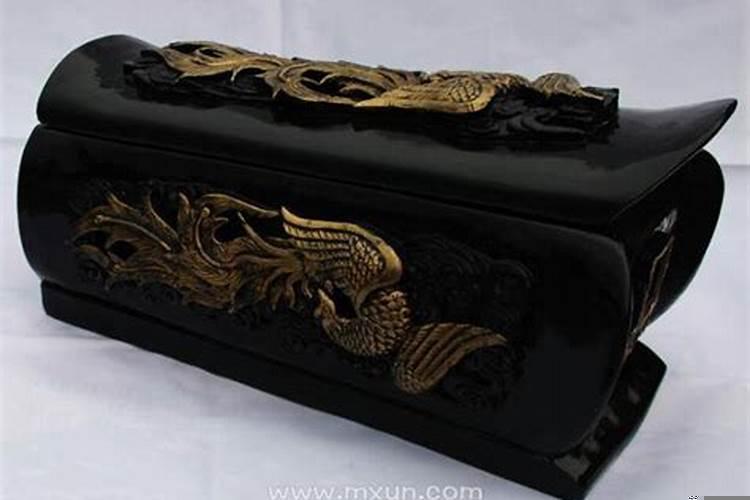 女人梦见黑色的棺材 梦见棺材预示着什么周公解梦