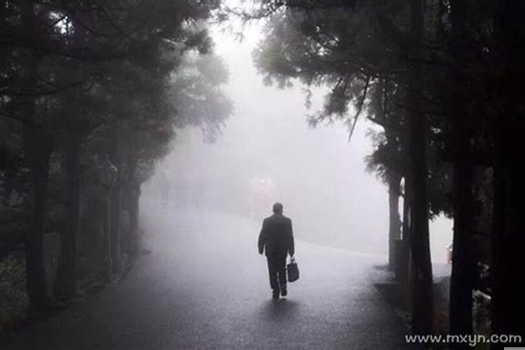 梦见父亲死了,自己放声大哭咋回事啊