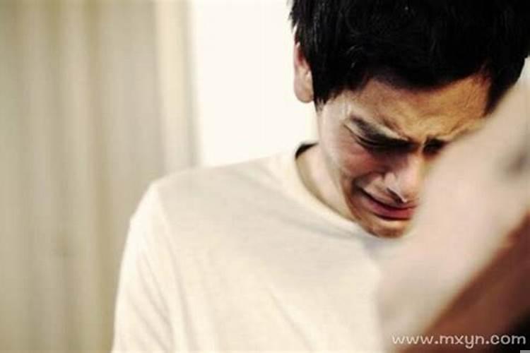 梦见父亲死了,自己放声大哭咋回事啊