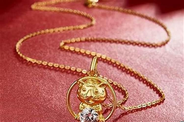 属虎适合戴什么旺财