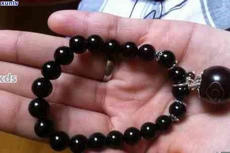 转运珠应该带哪只手