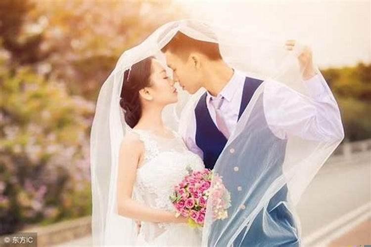 会因为穷放弃婚姻吗
