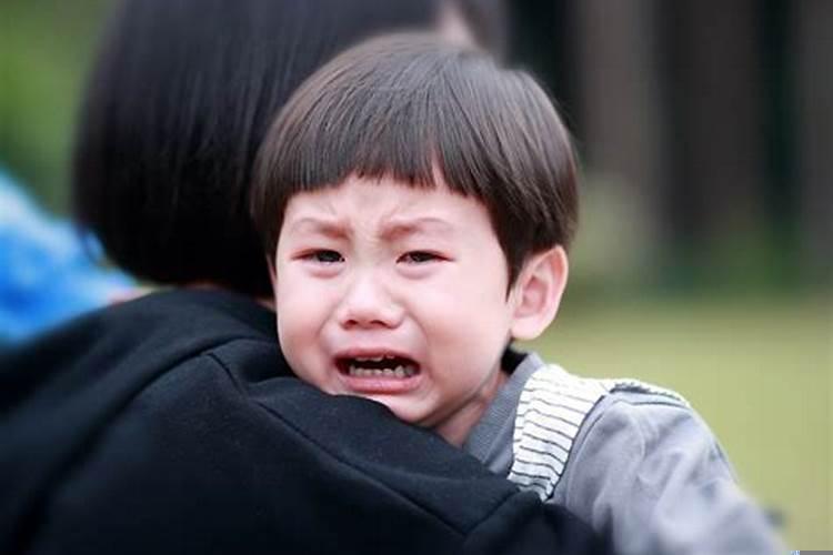 梦见我抱着我的孩子