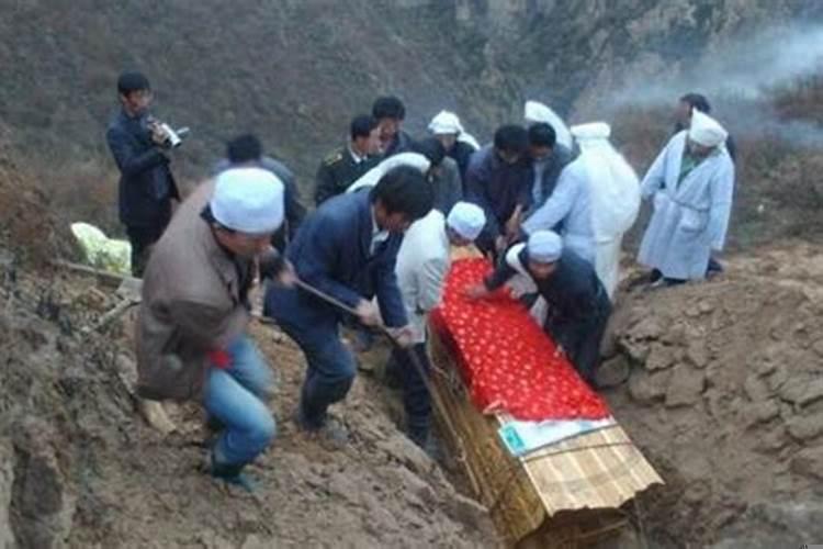 2008年10月4日出生是什么命